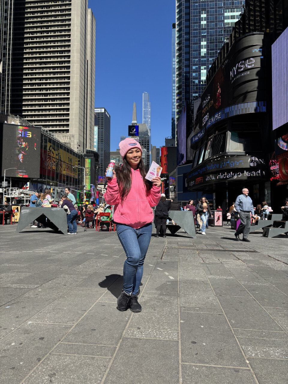 Skinny Mixes - NYC Street Sampling Blitz street team activation, photo 1 of 8