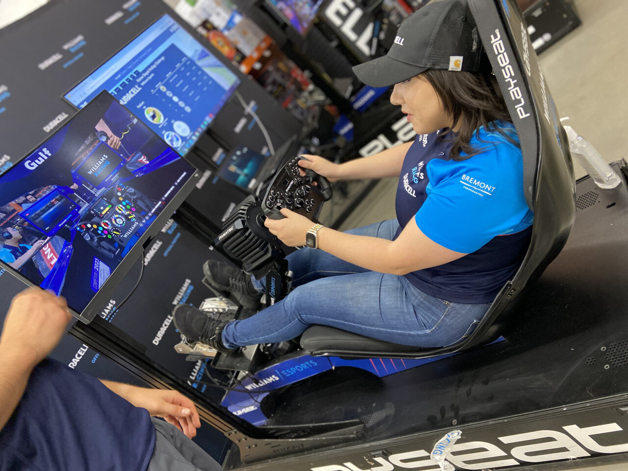 Williams Racing - Multi-City Street Presence street team activation, photo 3 of 3
